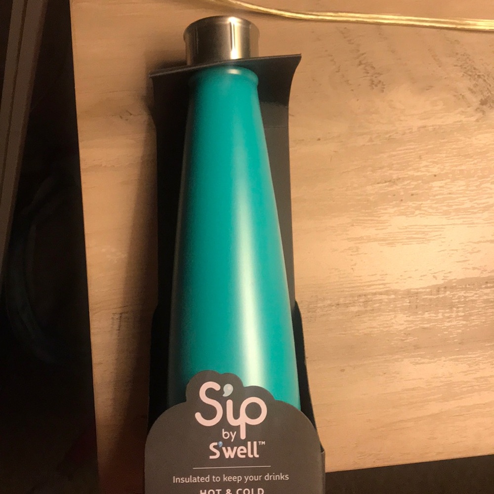 Sip by swell
